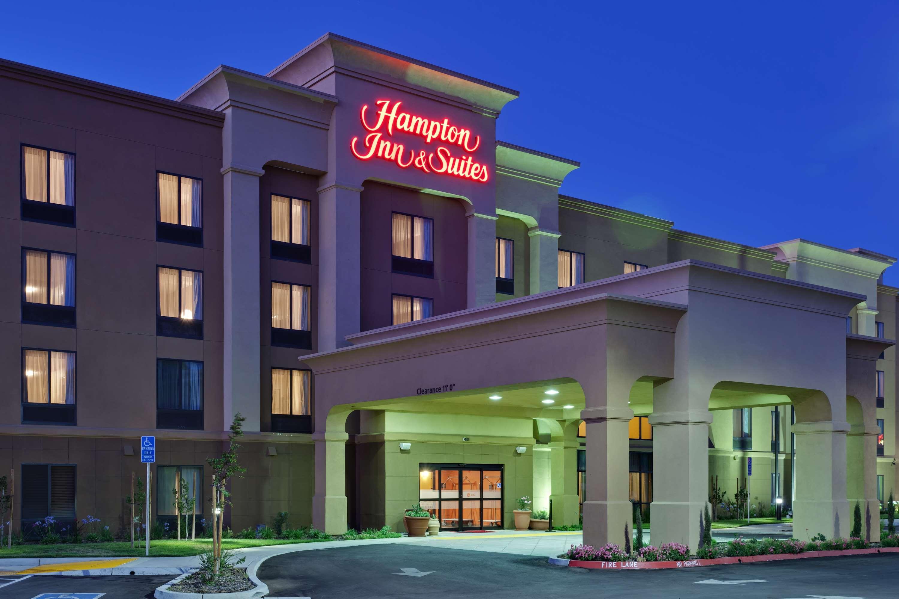 Hampton Inn & Suites Fresno - Northwest Herndon Extérieur photo